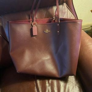 Coach Tote with pouch